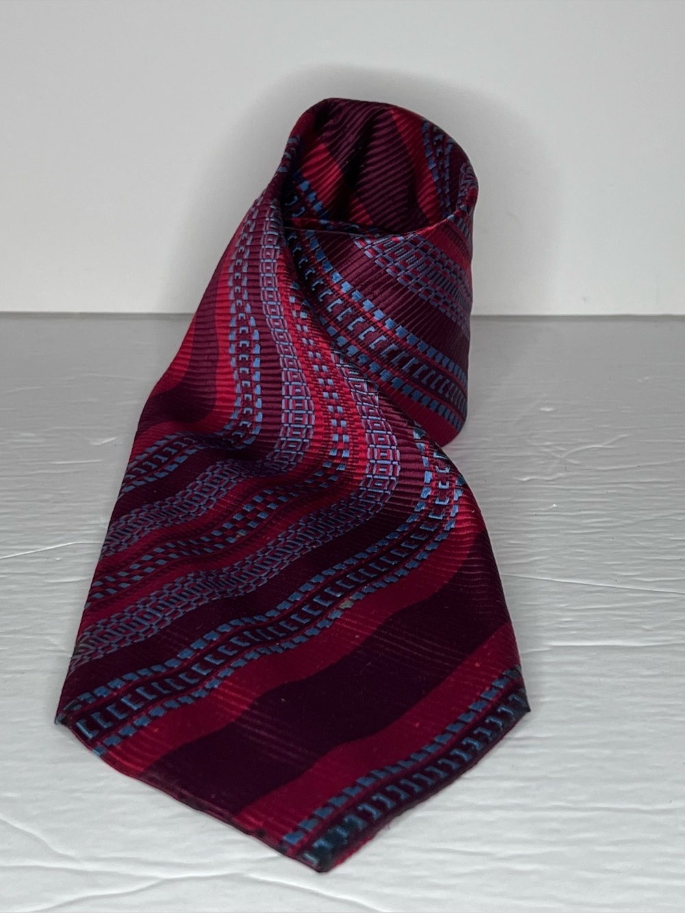 Vintage Cooley's by Gant 50% Silk Wide Neck Tie 58" Long Original Tags 1970's